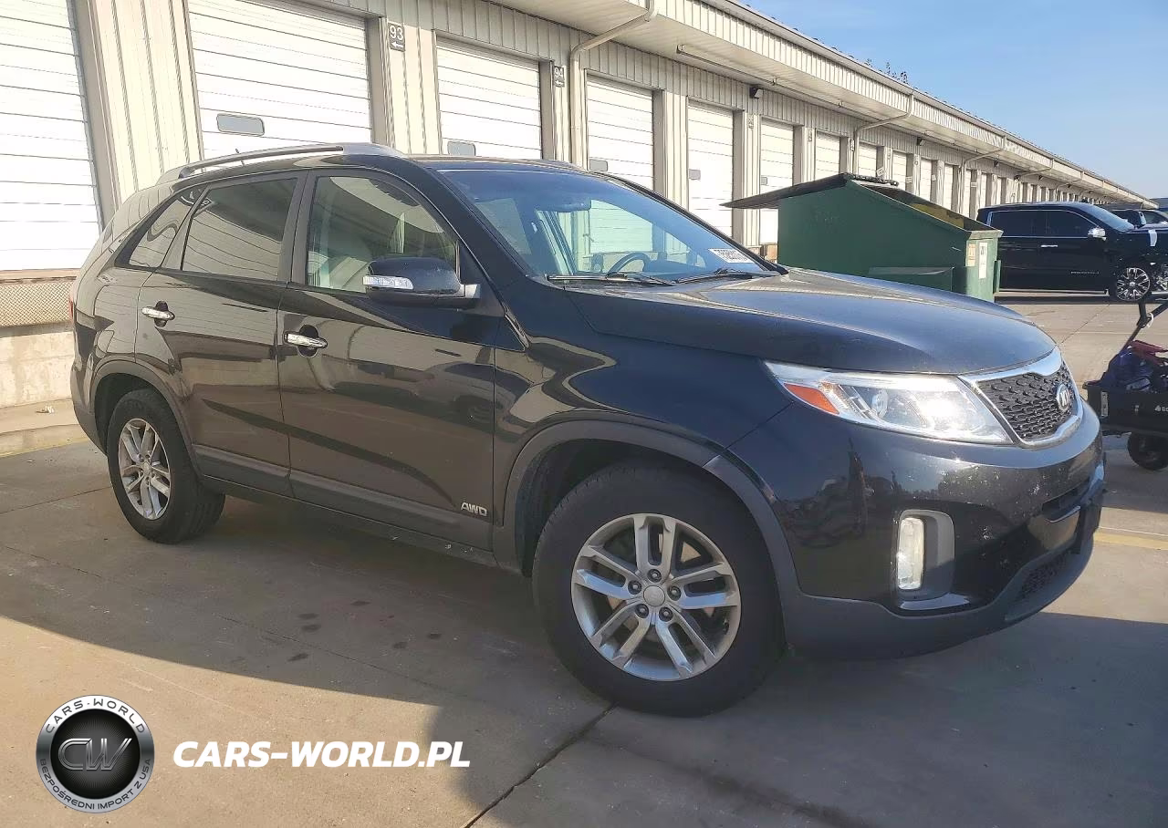 2015 Kia Sorento Lx VIN:5XYKTDA64FG568183 - 4