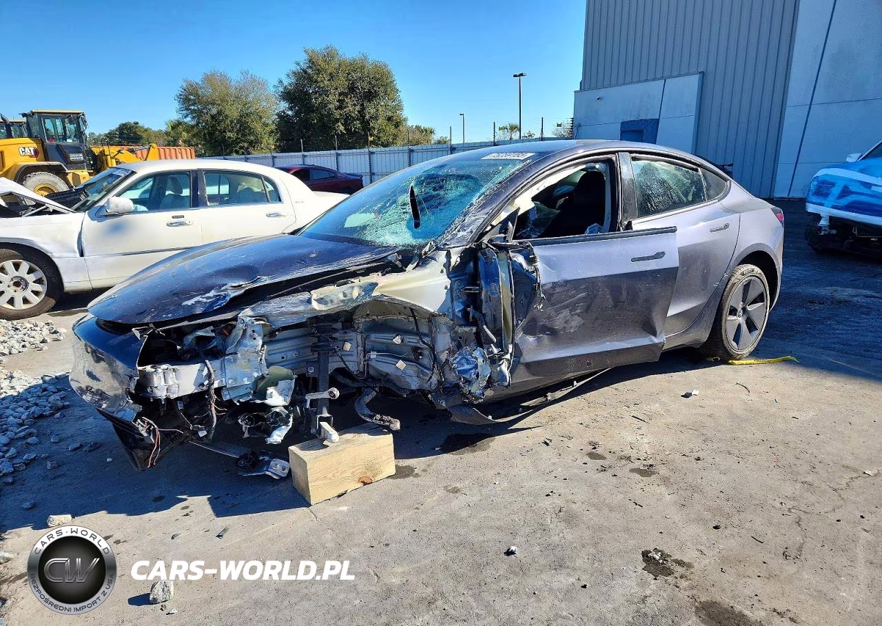 2023 Tesla Model 3 – zdjęcie 1 z 13