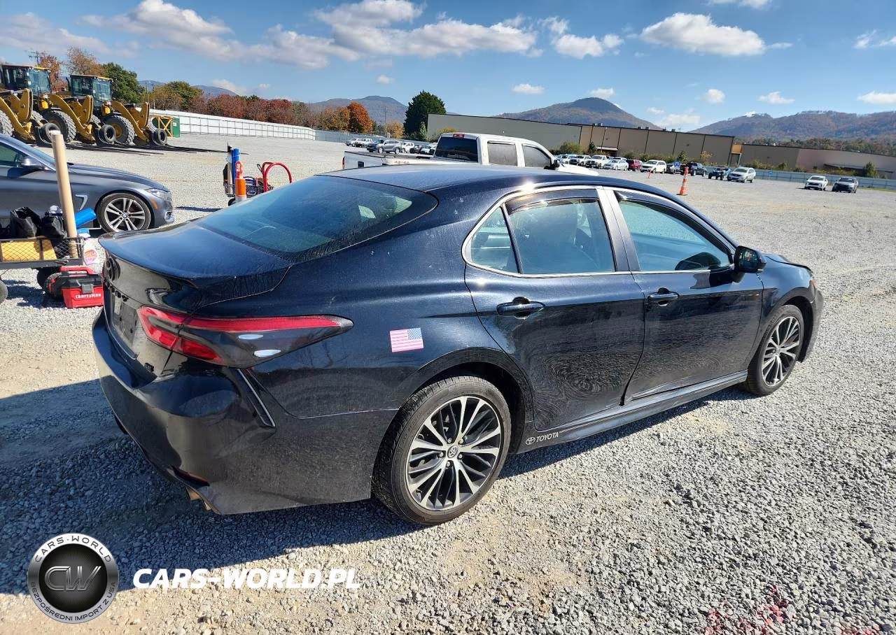 2018 Toyota Camry Se VIN:4T1B11HK3JU042752 - 3