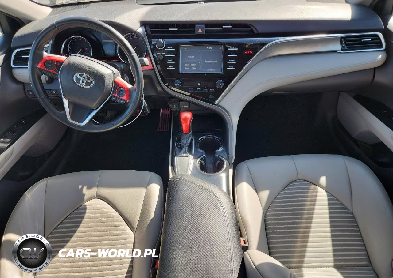 2018 Toyota Camry Se VIN:4T1B11HK3JU042752 - 8