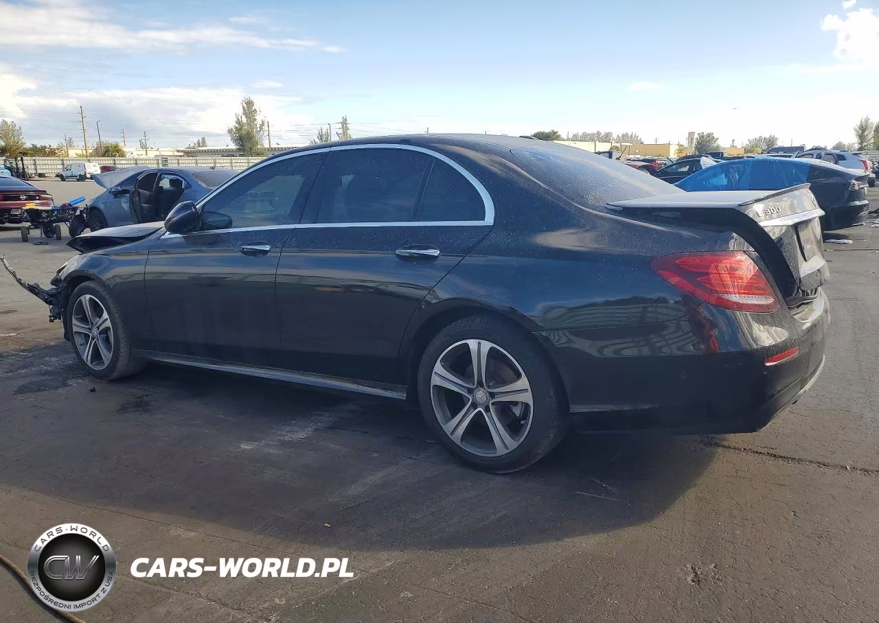 2017 Mercedes-Benz E 300 VIN:WDDZF4JBXHA105878 - 2