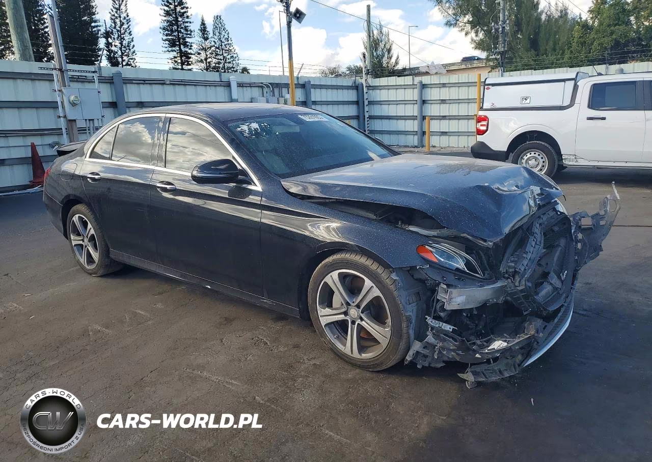 2017 Mercedes-Benz E 300 VIN:WDDZF4JBXHA105878 - 4