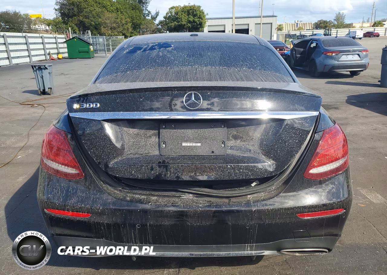 2017 Mercedes-Benz E 300 VIN:WDDZF4JBXHA105878 - 6
