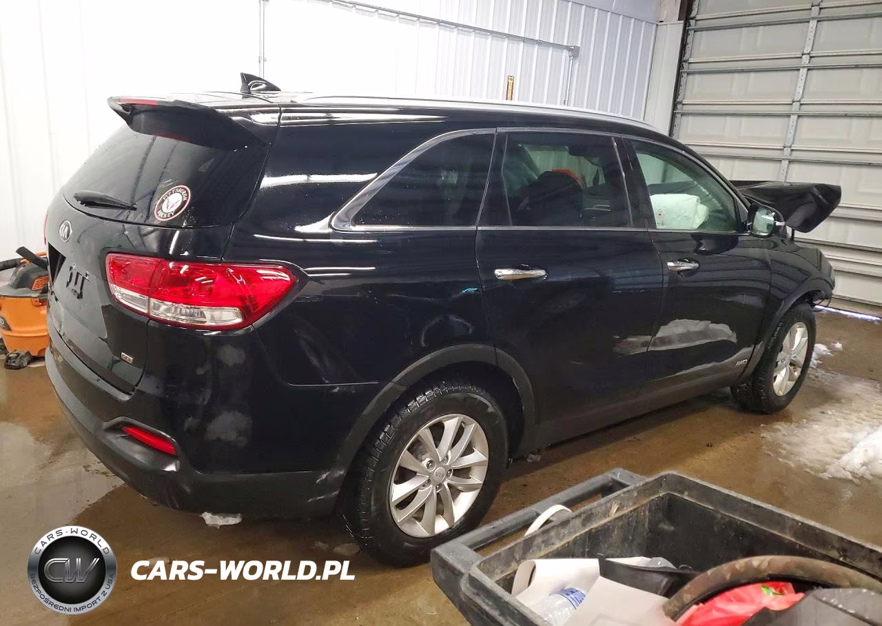 2018 Kia Sorento Lx VIN:5XYPGDA37JG426872 - 3