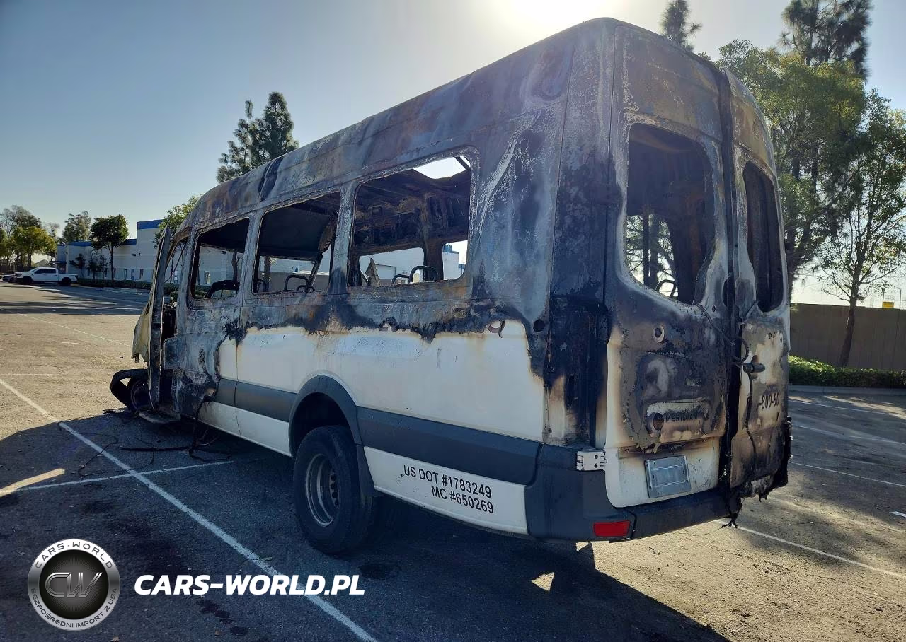 2014 Mercedes-Benz Sprinter 3500 VIN:WD3PF4CC1E5881368 - 2