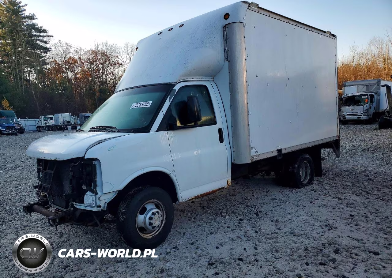 2007 Chevrolet Express Delivery Truck VIN:1GBJG31U771249911 - 1