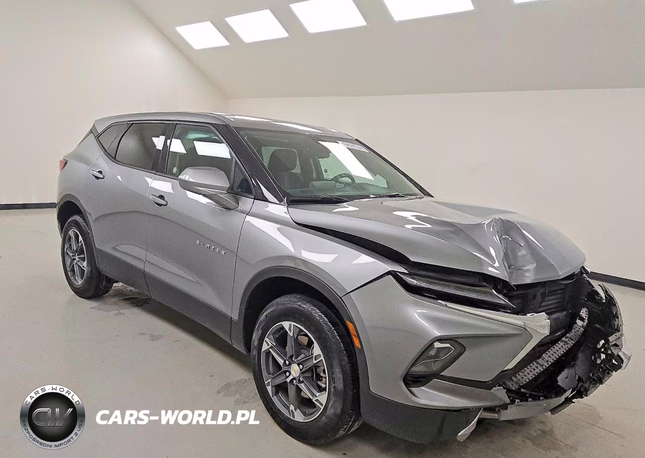 2025 Chevrolet Blazer 2Lt VIN:3GNKBHR4XSS218893 - 4