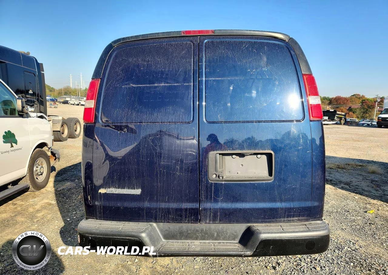 2019 Chevrolet Express G2500 VIN:1GCWGAFP7K1235492 - 6