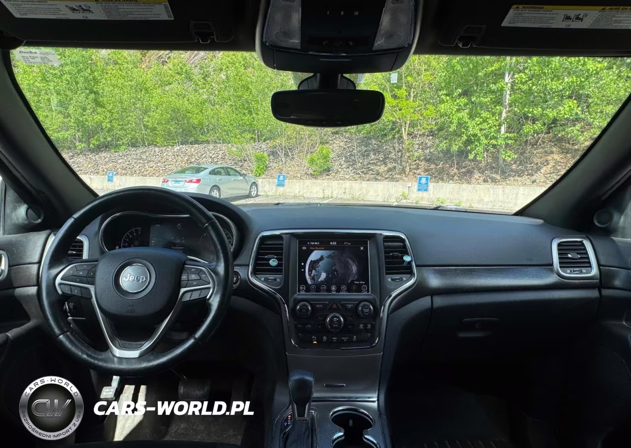 2018 Jeep Grand Cherokee Laredo VIN:1C4RJFAG0JC139919 - 9