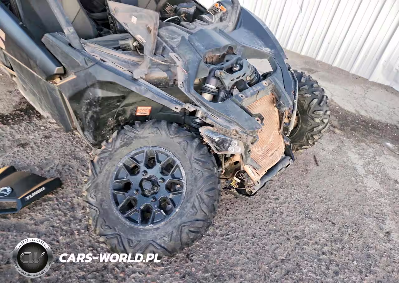 2023 Can Am Maverick X3 Utility Vehicle VIN:3JBVMAY40PE001502 - 9