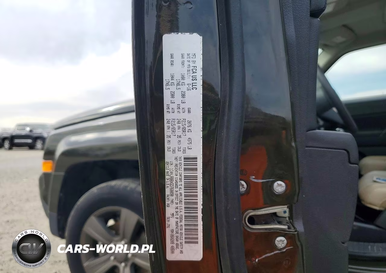 2016 Jeep Patriot Sport VIN:1C4NJRBBXGD760090 - 12