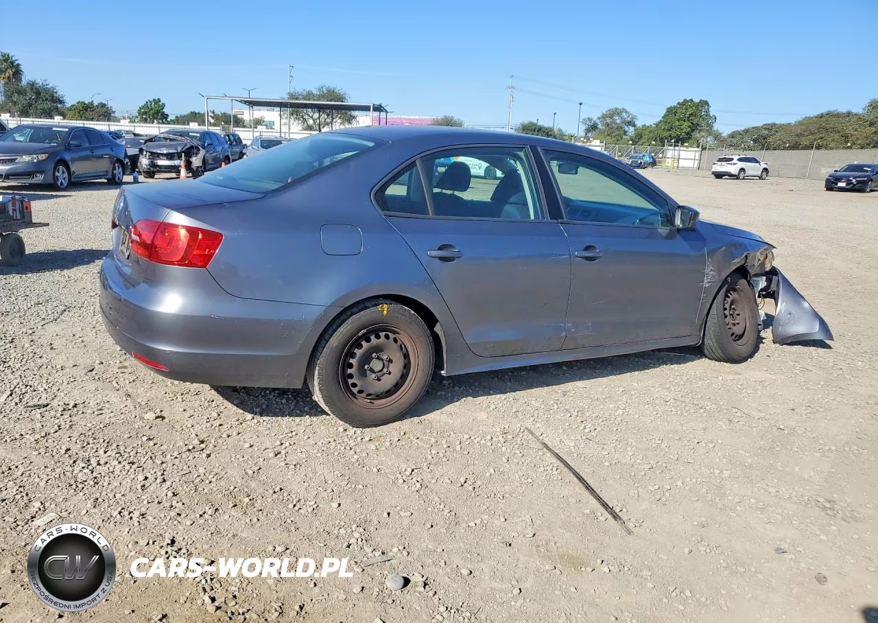 2014 Volkswagen Jetta Base VIN:3VW2K7AJ2EM444999 - 3