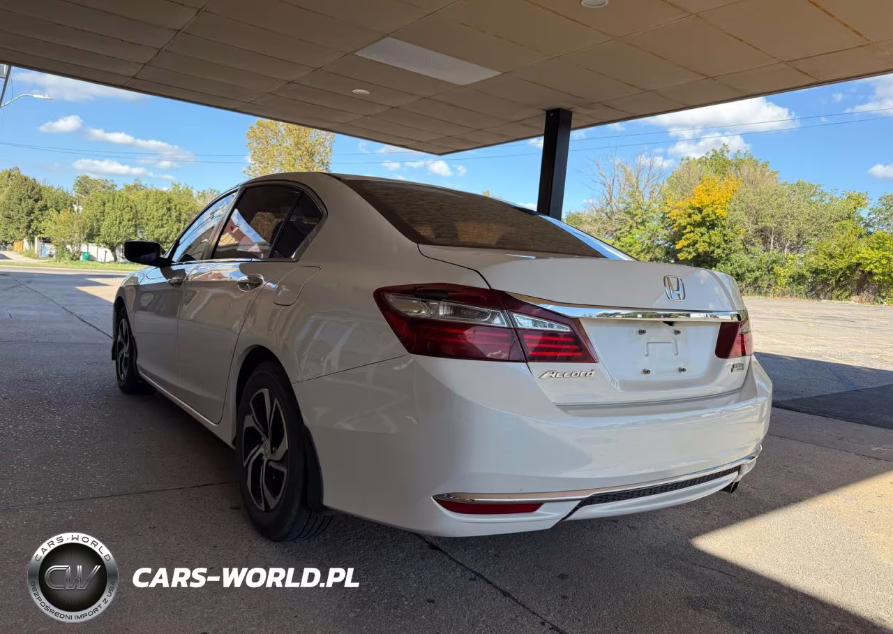 2017 Honda Accord Lx VIN:1HGCR2F39HA102212 - 3