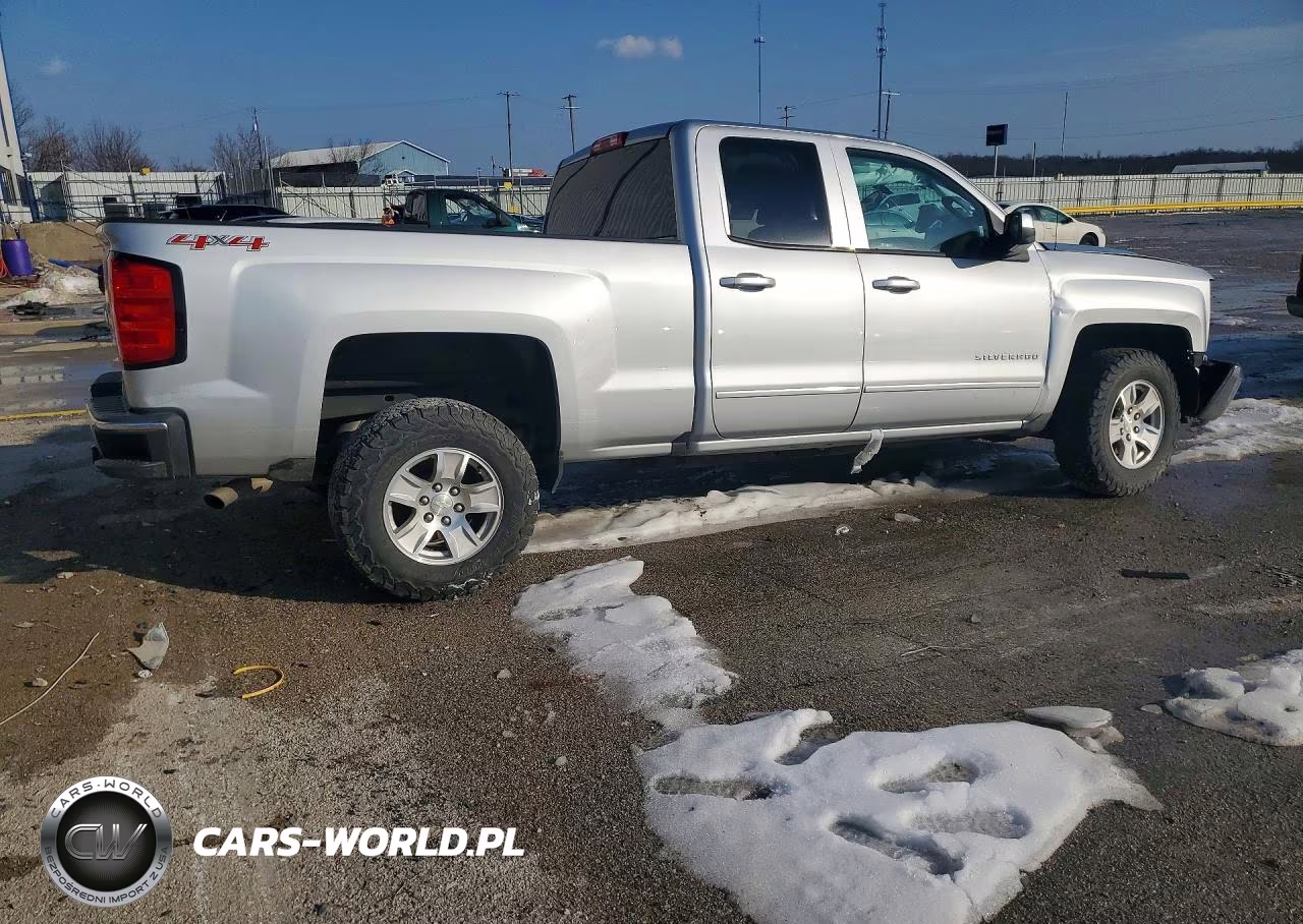 2017 Chevrolet Silverado K1500 Lt VIN:1GCVKREC5HZ268136 - 3