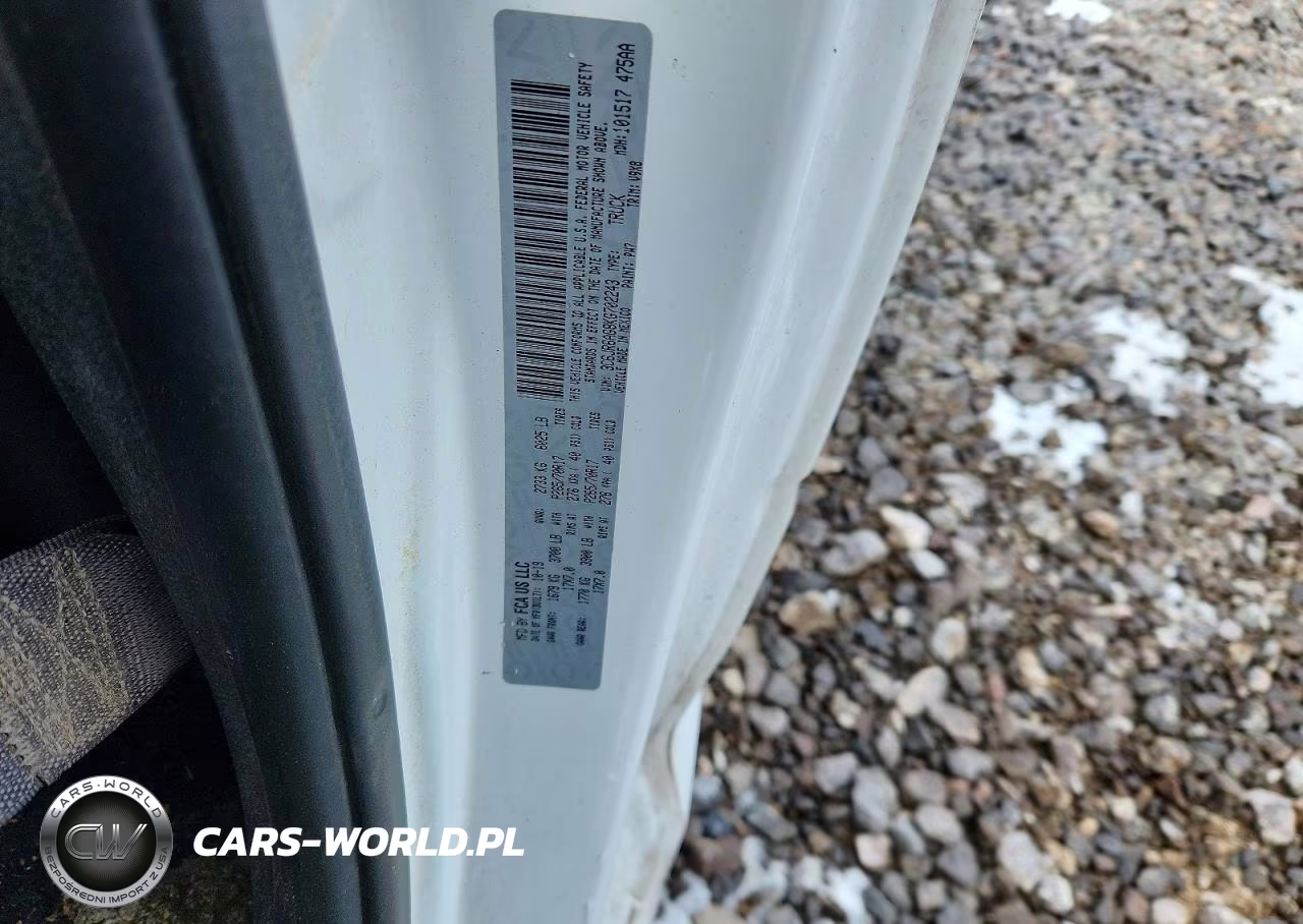 2019 Ram 1500 Classic Tradesman VIN:3C6JR6AG8KG702243 - 12