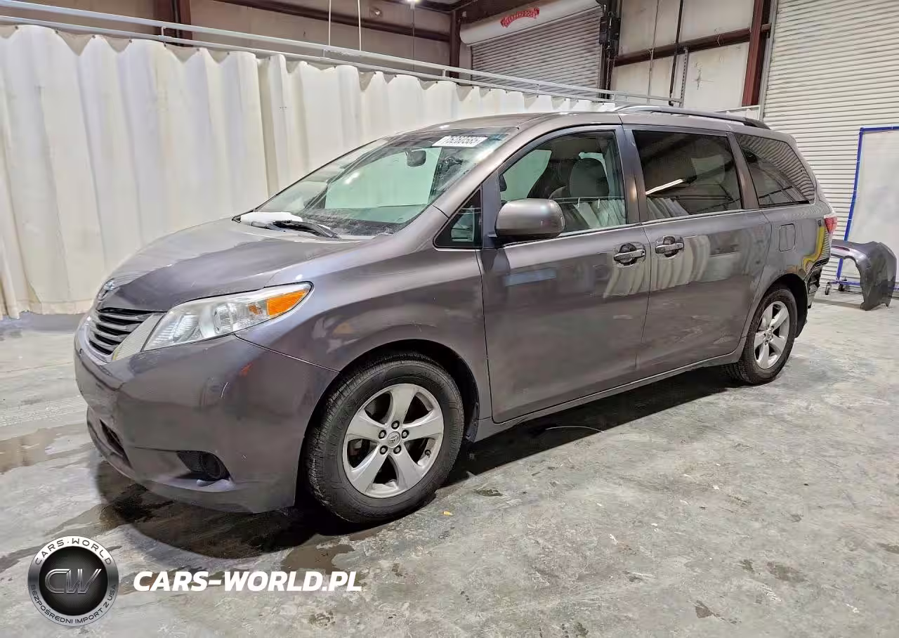 2016 Toyota Sienna Le