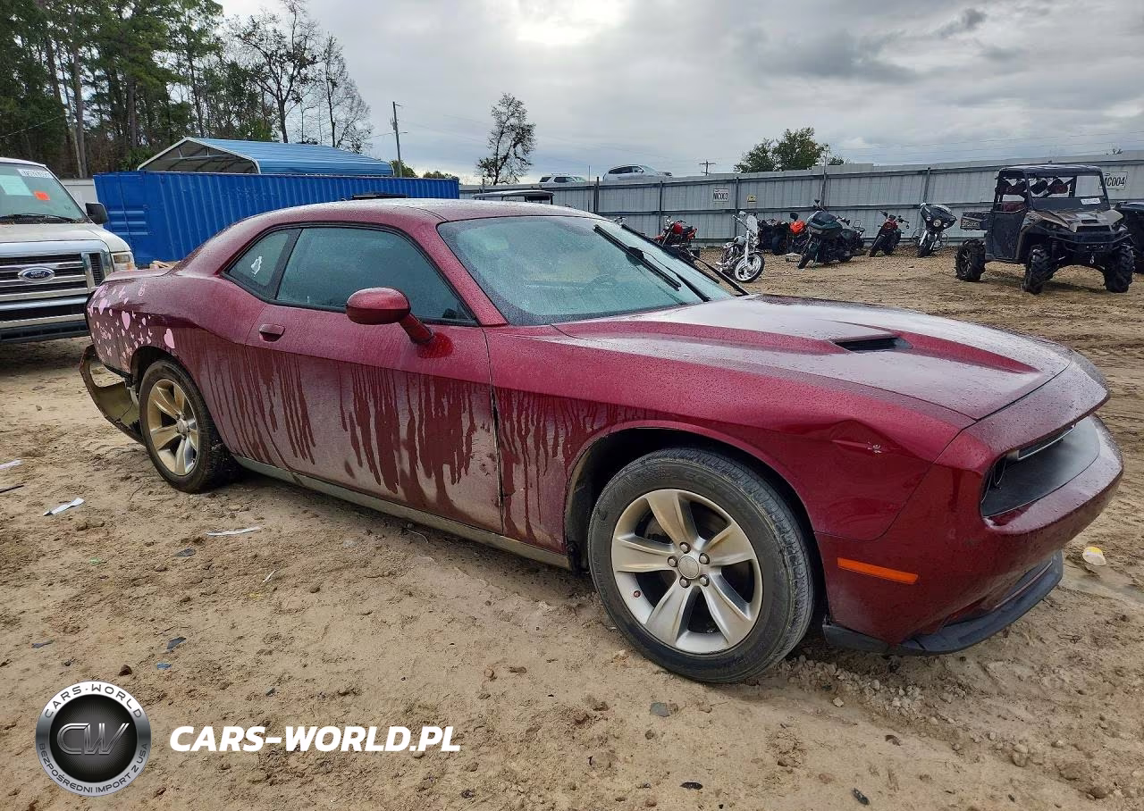 2021 Dodge Challenger Sxt VIN:2C3CDZAG4MH552513 - 4