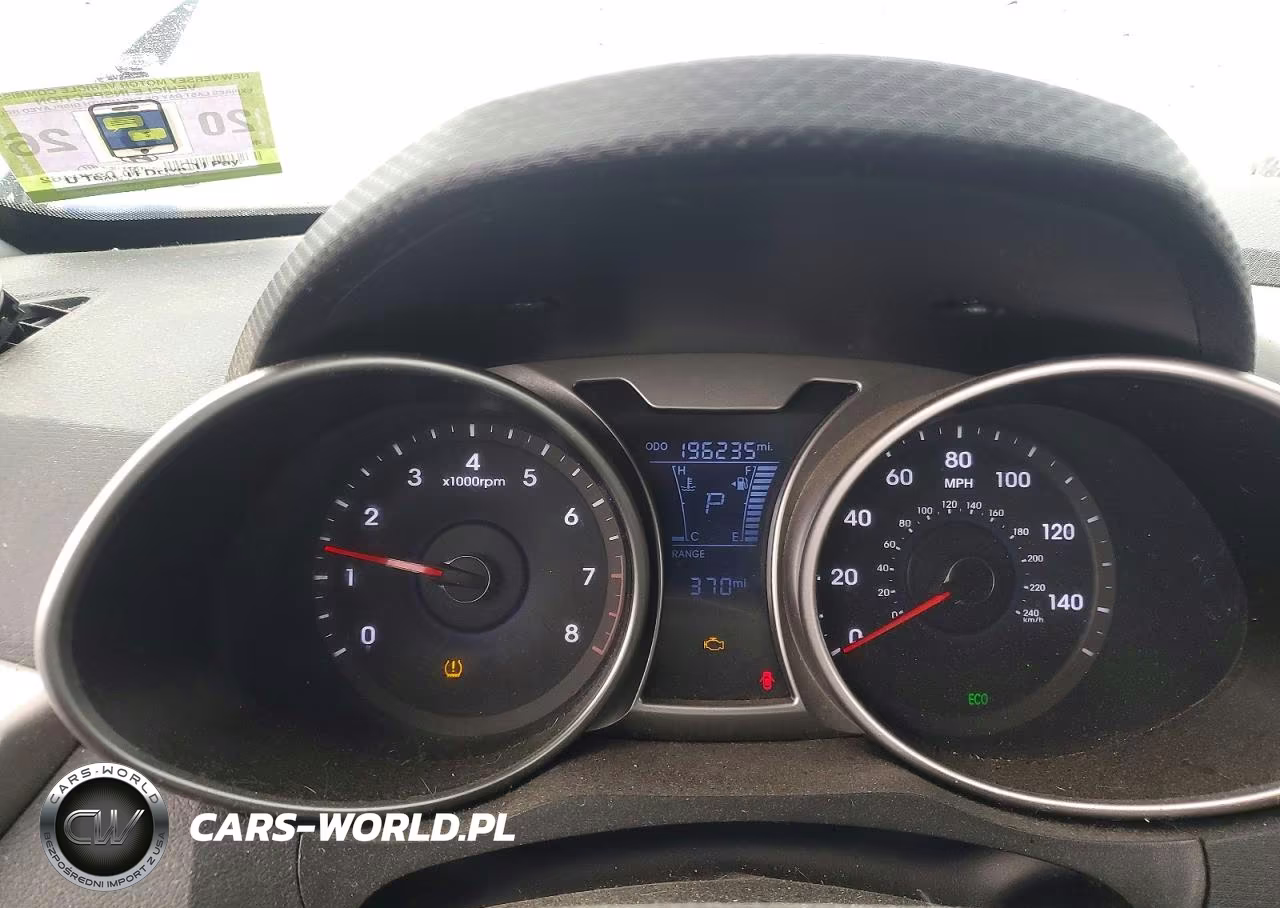 2012 Hyundai Veloster Base VIN:KMHTC6AD6CU045171 - 9