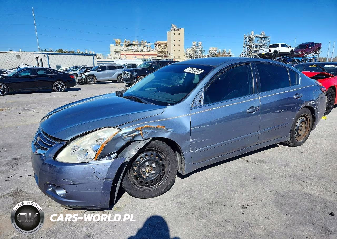 2010 Nissan Altima Base
