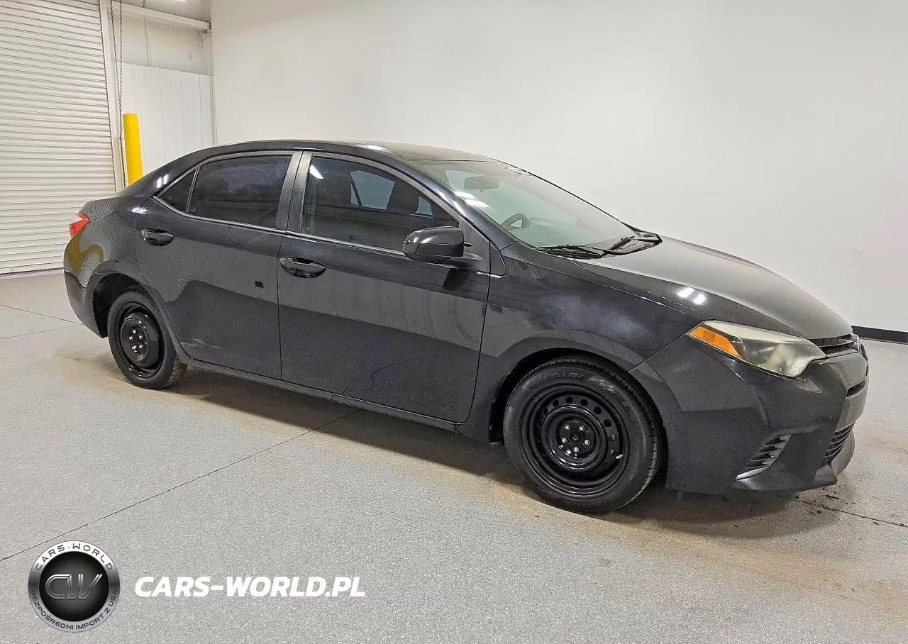 2015 Toyota Corolla Le VIN:2T1BURHE2FC422450 - 4