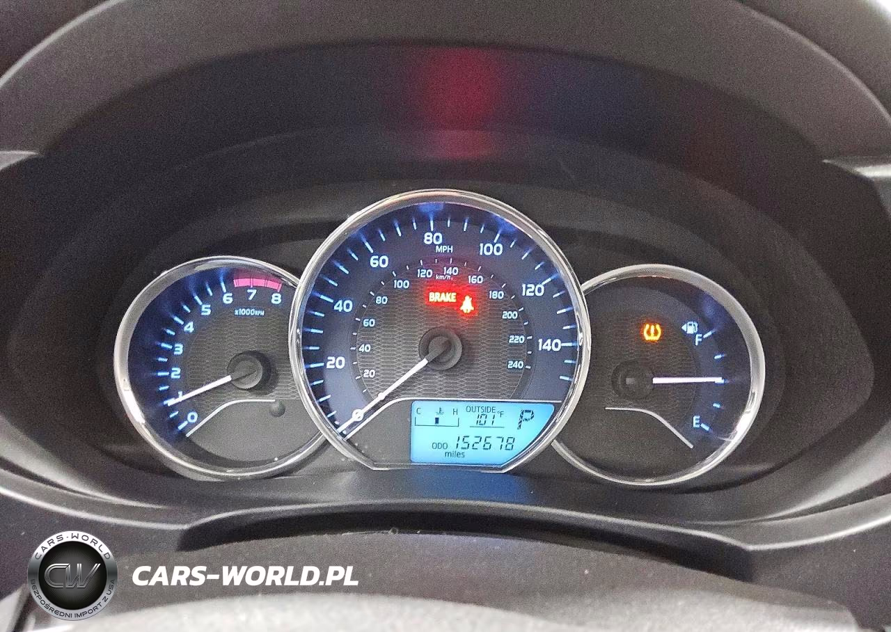 2015 Toyota Corolla Le VIN:2T1BURHE2FC422450 - 9