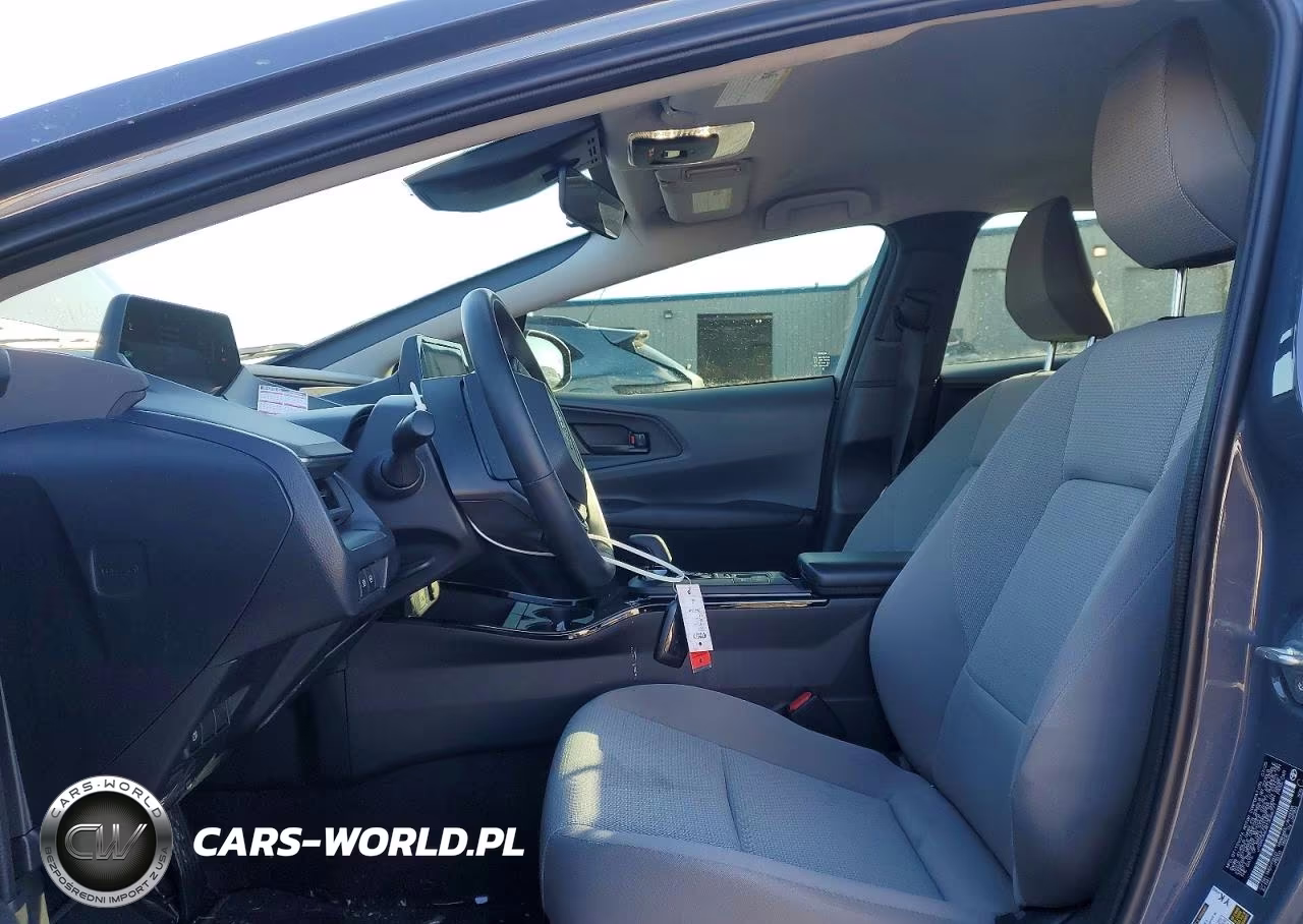 2026 Toyota Prius Le VIN:JTDACAAU8T3066771 - 7