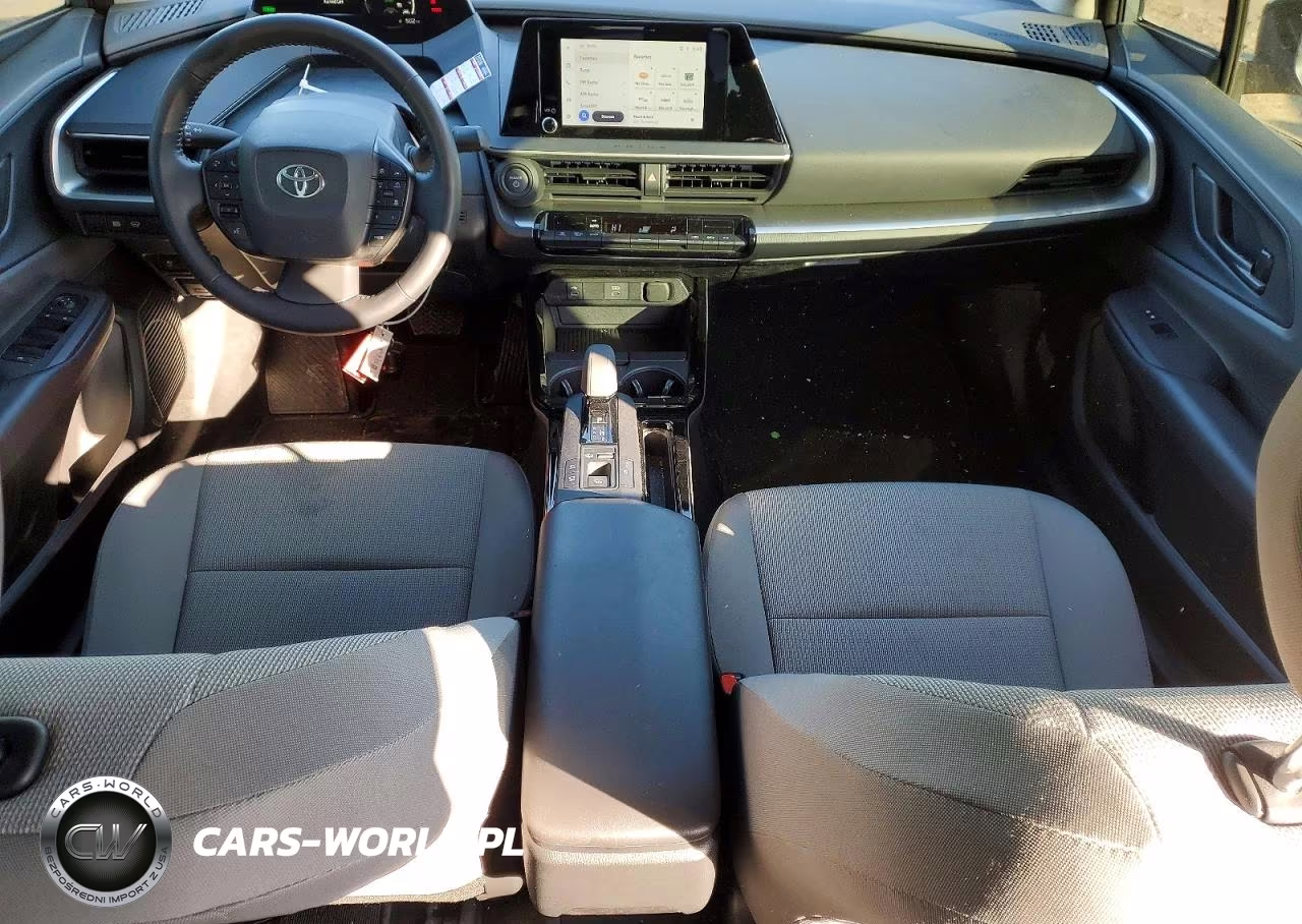 2026 Toyota Prius Le VIN:JTDACAAU8T3066771 - 8