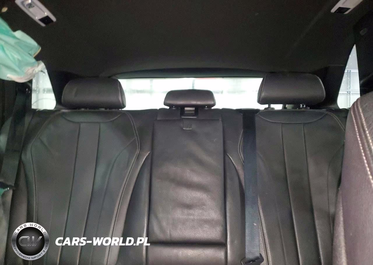 2018 BMW X5 xDrive35I VIN:5UXKR0C55J0X92300 - 10
