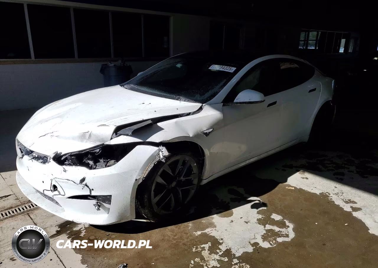 2022 Tesla Model S – zdjęcie 1 z 12