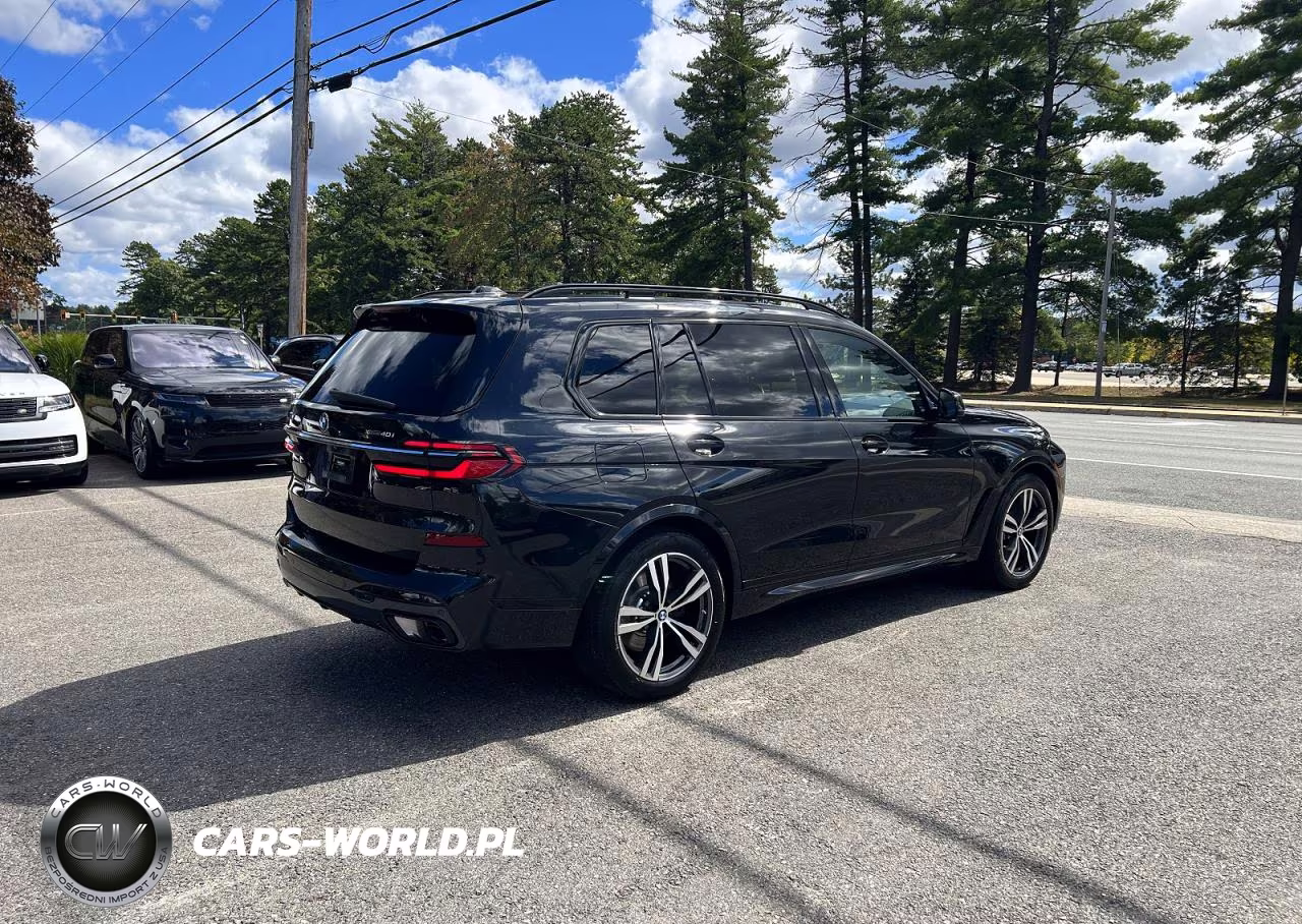 2023 BMW X7 xDrive40I VIN:5UX23EM0XP9R61216 - 4