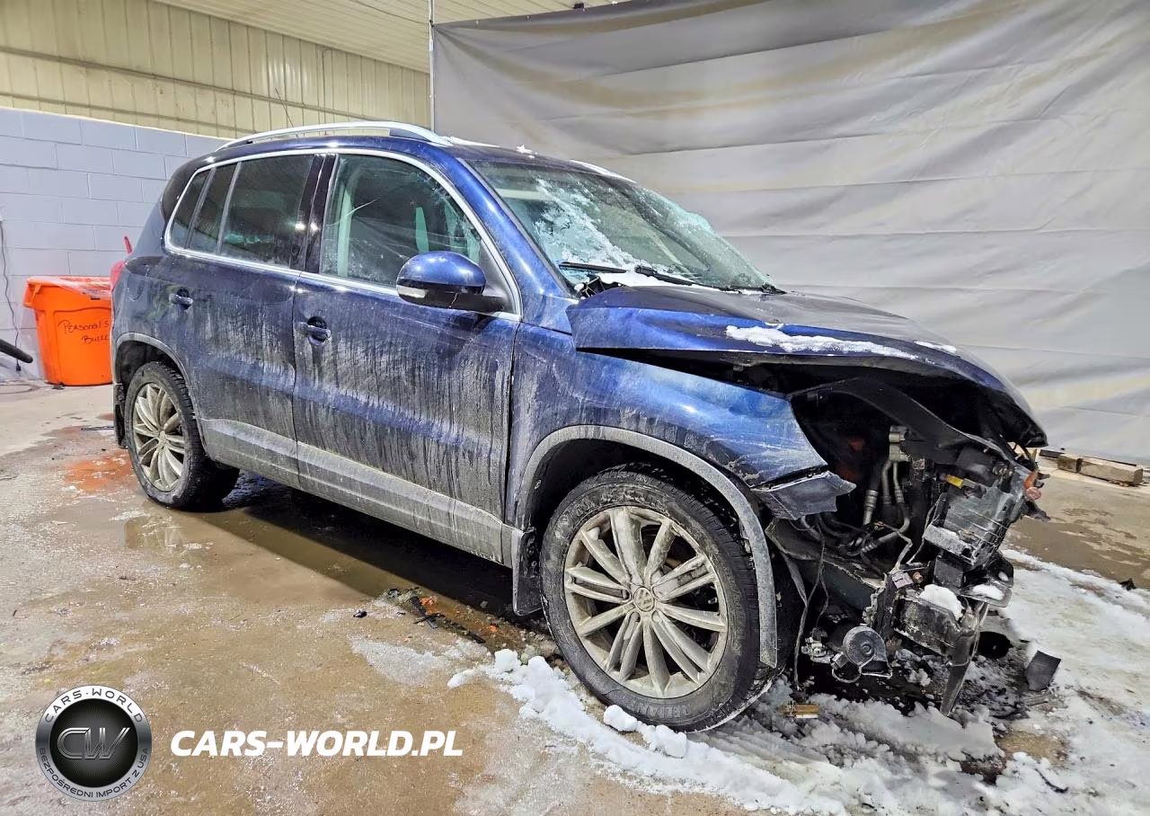 2011 Volkswagen Tiguan S VIN:WVGBV7AX2BW530447 - 4