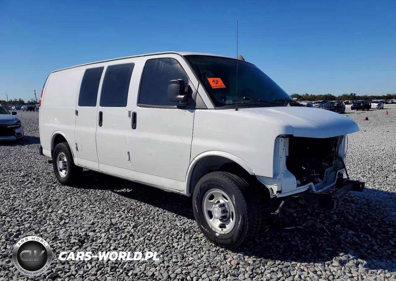 2018 Chevrolet Express G2500 VIN:1GCWGAFP0J1190958 - 4