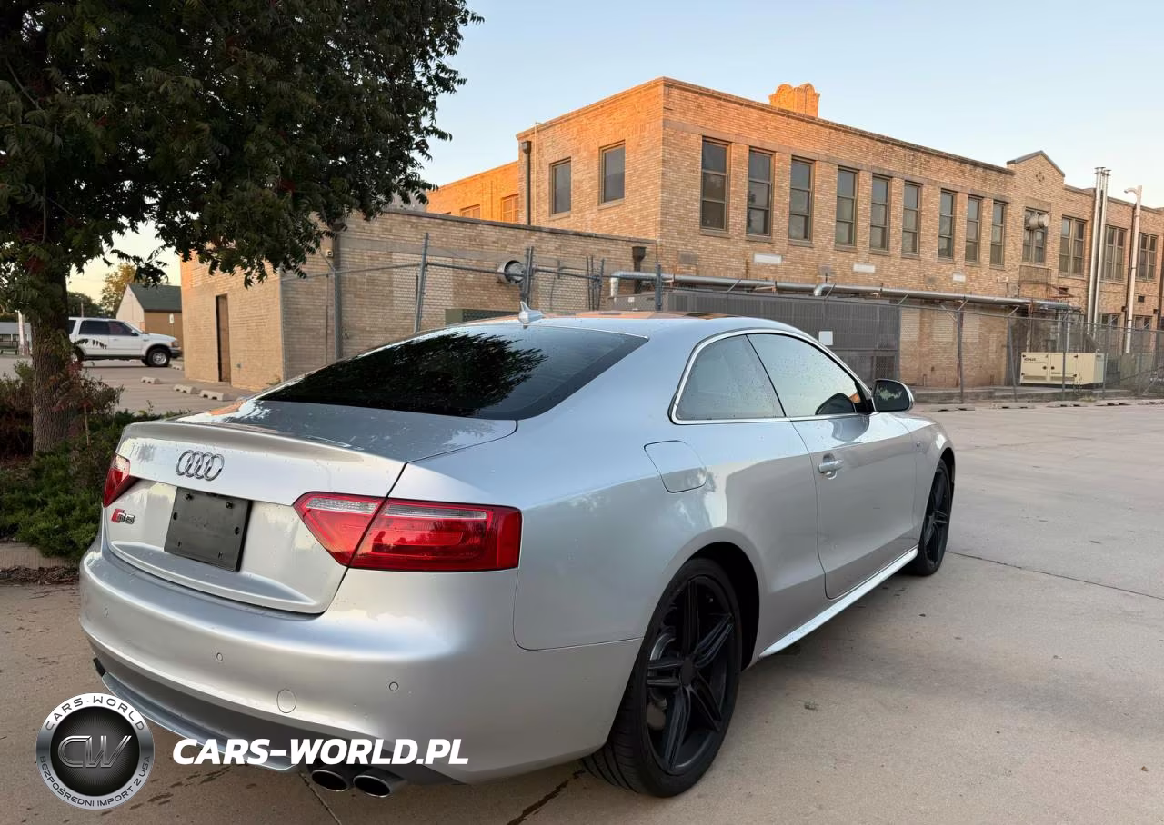 2009 Audi S5 Quattro VIN:WAURV78T29A033490 - 4
