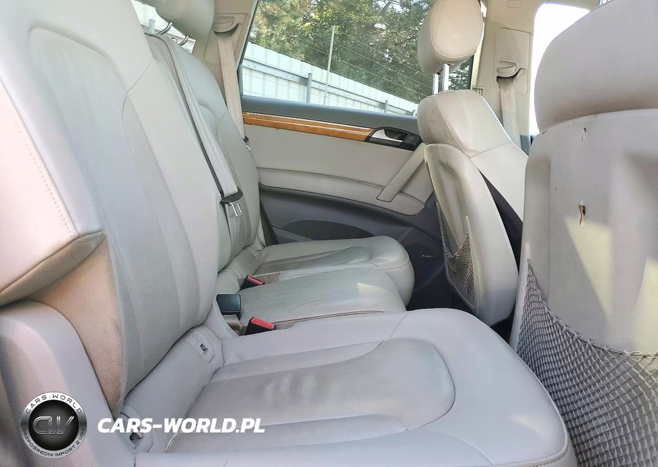 2010 Audi Q7 Premium Plus VIN:WA1LMAFE7AD006683 - 11