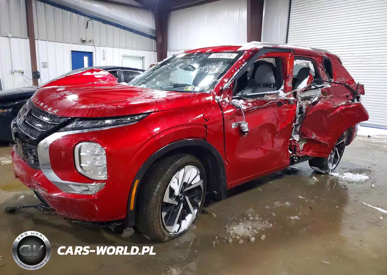 2025 Mitsubishi Outlander Sel