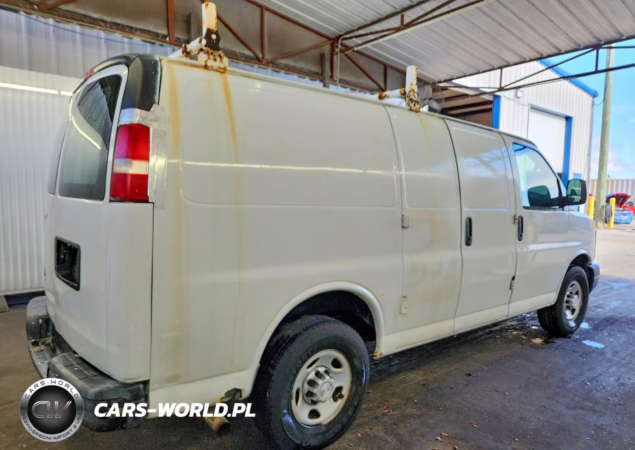 2015 Chevrolet Express G2500 VIN:1GCWGFFF5F1107469 - 3