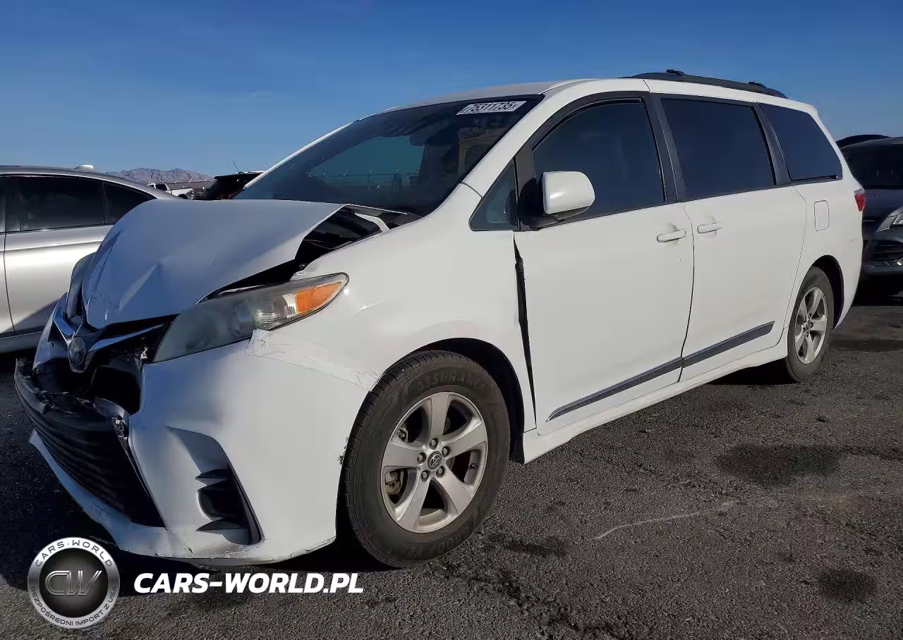 2018 Toyota Sienna Le