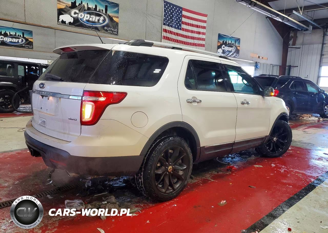 2014 Ford Explorer Xlt VIN:1FM5K8D8XEGB62114 - 3
