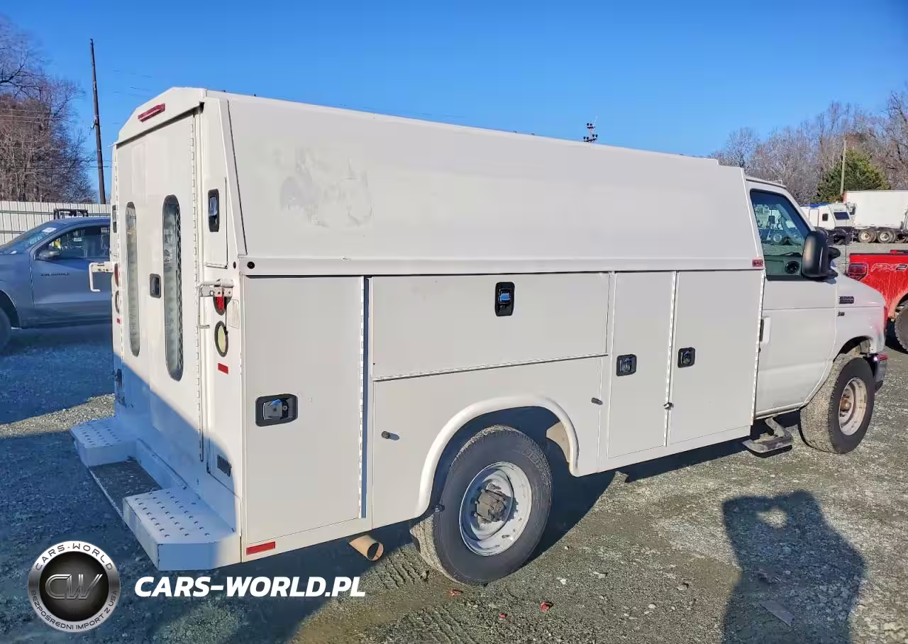 2015 Ford Econoline E350 Super Duty Cutaway Van VIN:1FDWE3FL0FDA12581 - 3