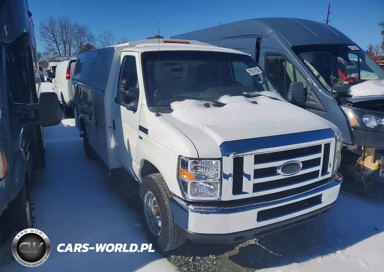 2015 Ford Econoline E350 Super Duty Cutaway Van VIN:1FDWE3FL0FDA12581 - 4