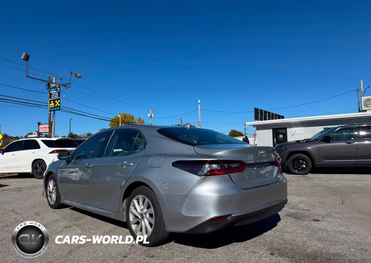 2024 Toyota Camry Le VIN:4T1R11AK7RU251142 - 3