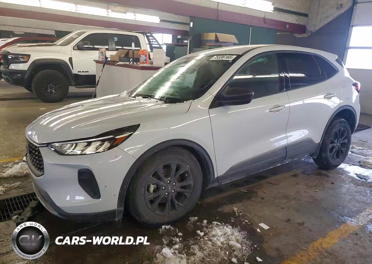 2025 Ford Escape Active