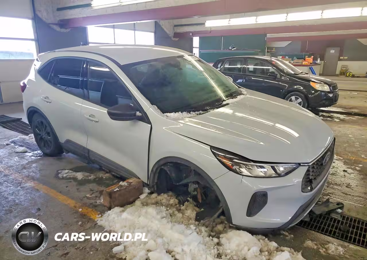 2025 Ford Escape Active VIN:1FMCU0GN4SUA70045 - 4