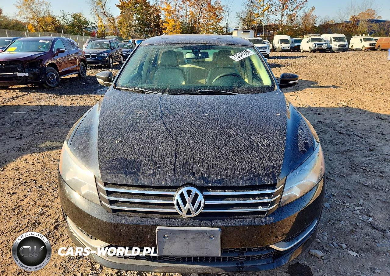 2012 Volkswagen Passat Se VIN:1VWBP7A31CC075344 - 5