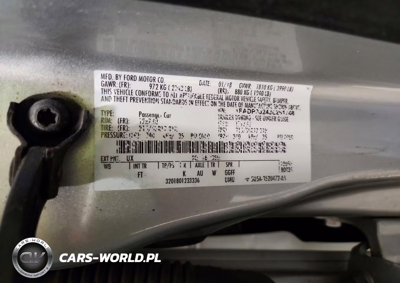 2018 Ford Focus Titanium VIN:1FADP3J24JL261748 - 12