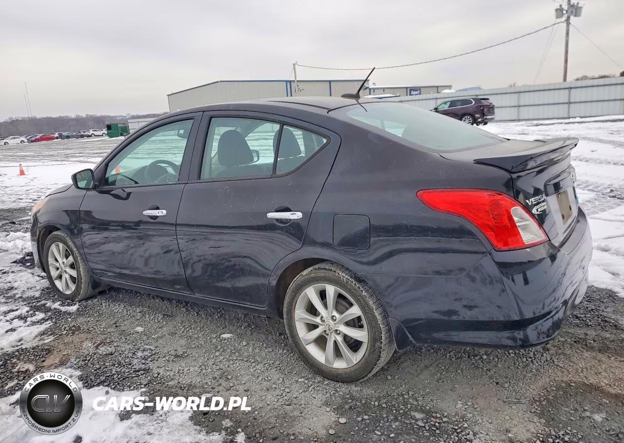 2015 Nissan Versa VIN:3N1CN7AP0FL897547 - 2