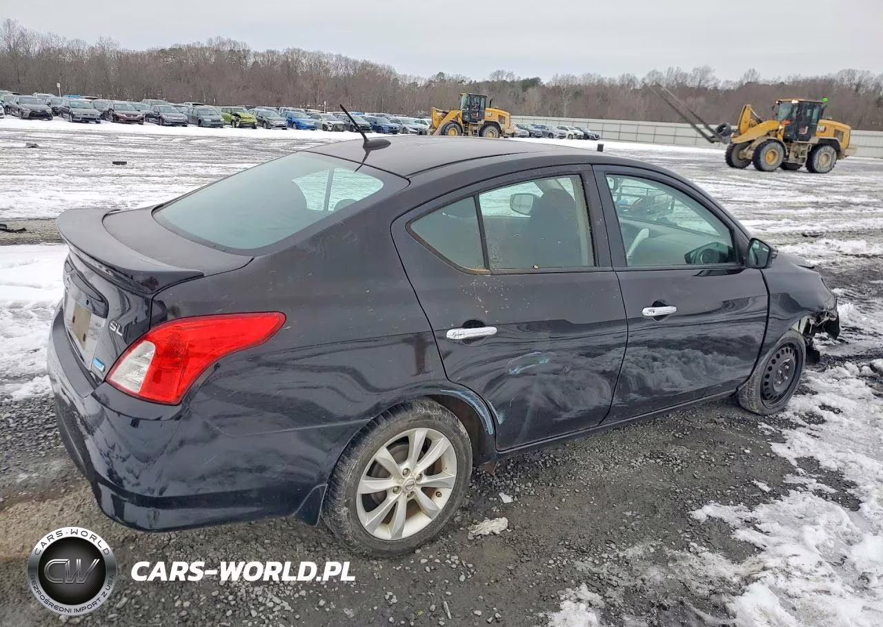 2015 Nissan Versa VIN:3N1CN7AP0FL897547 - 3