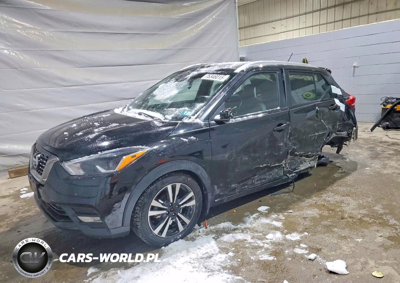 2020 Nissan Kicks Sr