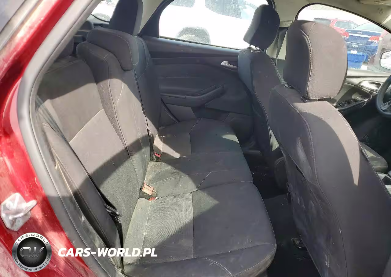 2017 Ford Focus Se VIN:1FADP3K29HL205300 - 10