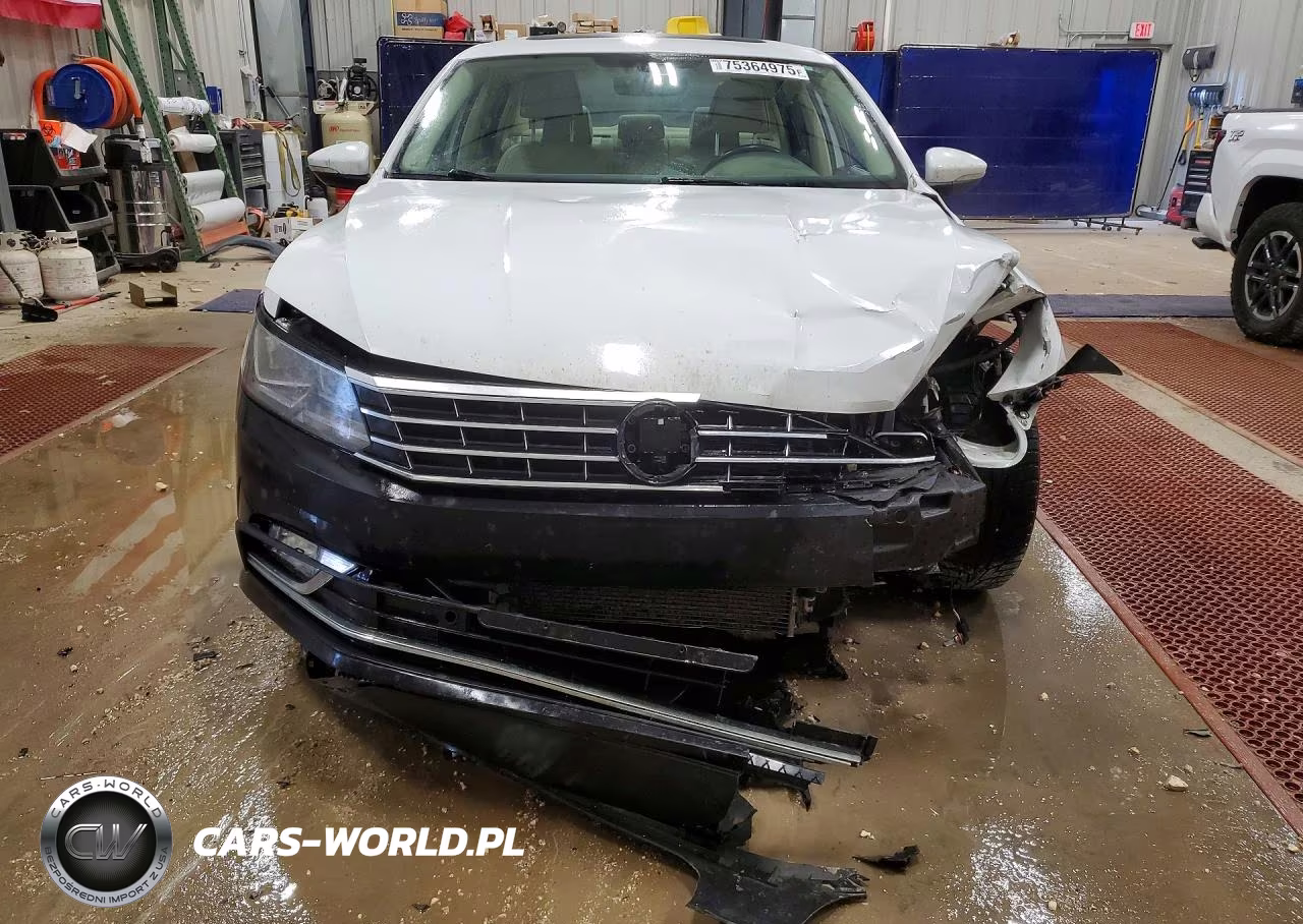 2016 Volkswagen Passat Se VIN:1VWBT7A3XGC043249 - 5